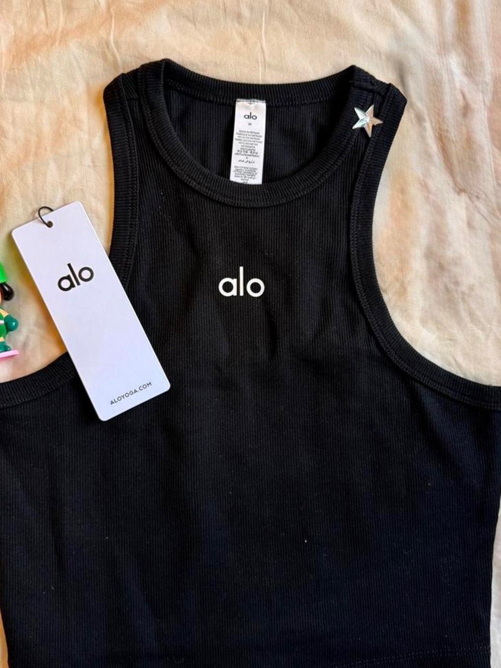 Alo Women’s Black Ribbed Cropped Tank Top